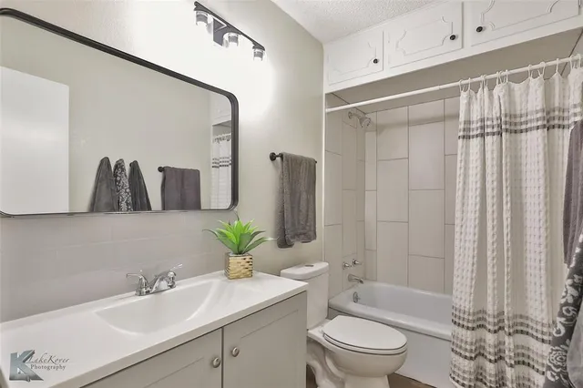 $1,595 | 3227 South 9th Street, Abilene, TX 79605