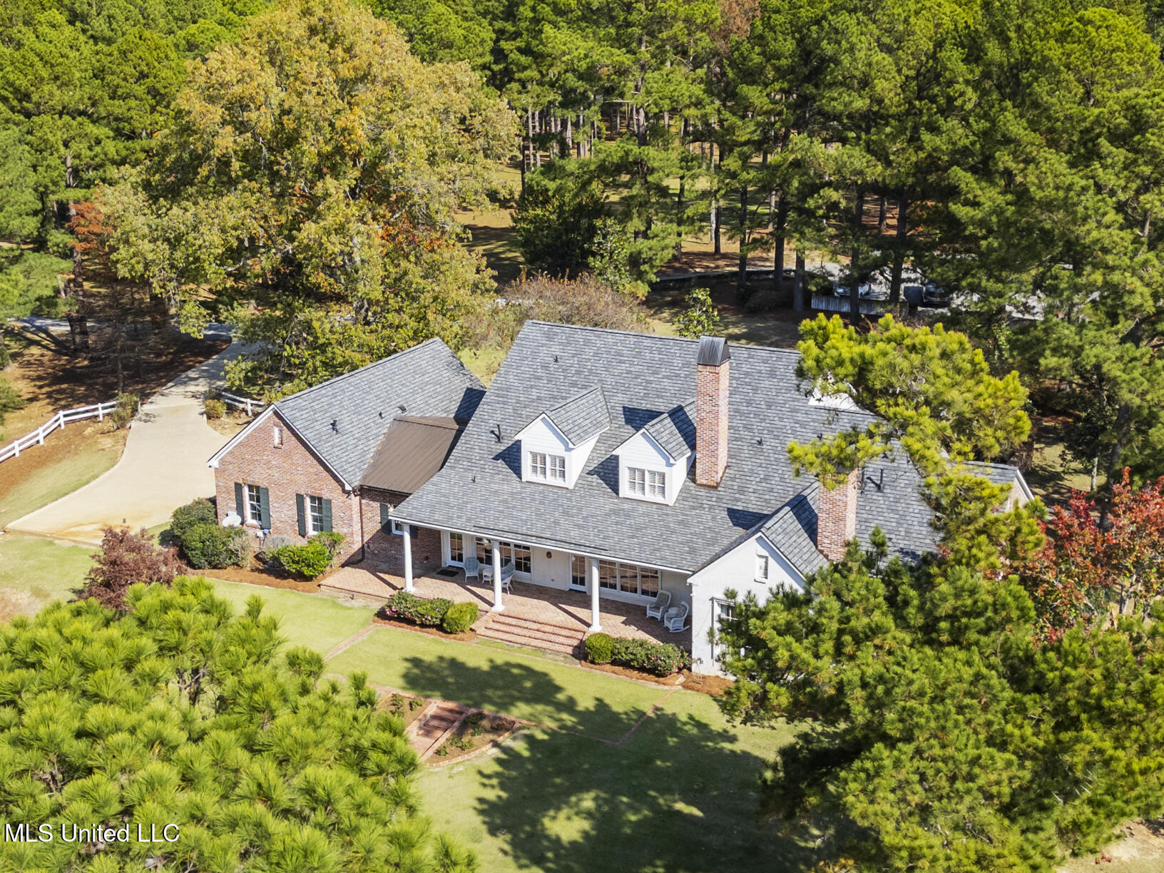 1039 Cedar Hill Road Madison, MS 39110 - Photo 8 of 94 1039 Cedar Hill Drone -8