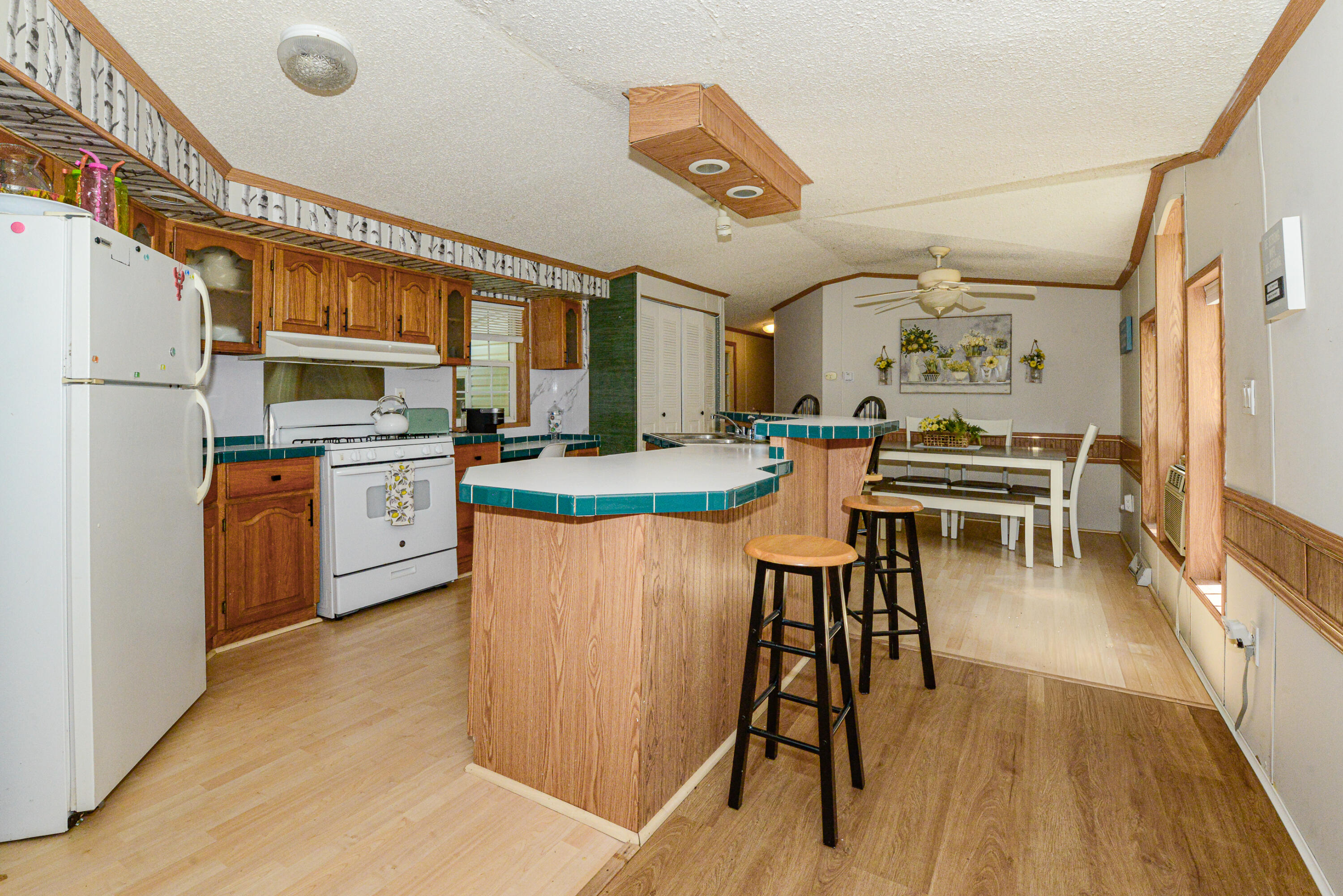 6 Donna Avenue Naples, ME 04055 - Photo 14 of 51 rickers resort unit 6 upper level-19