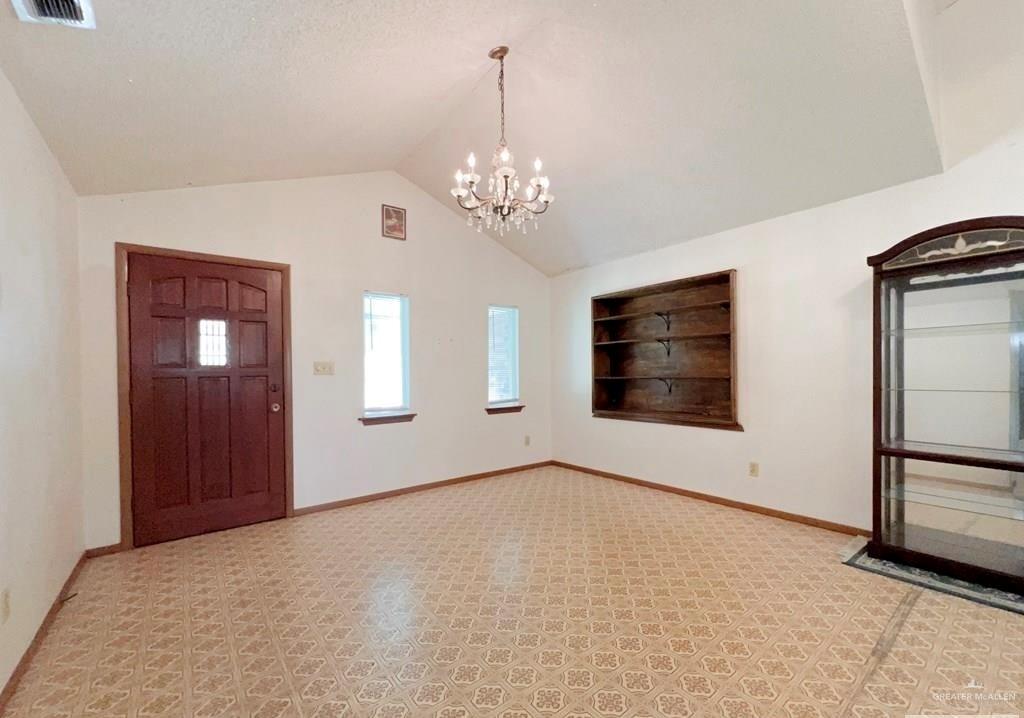 218 East Colorado Street Rio Hondo, TX 78583 - Photo 3 of 18