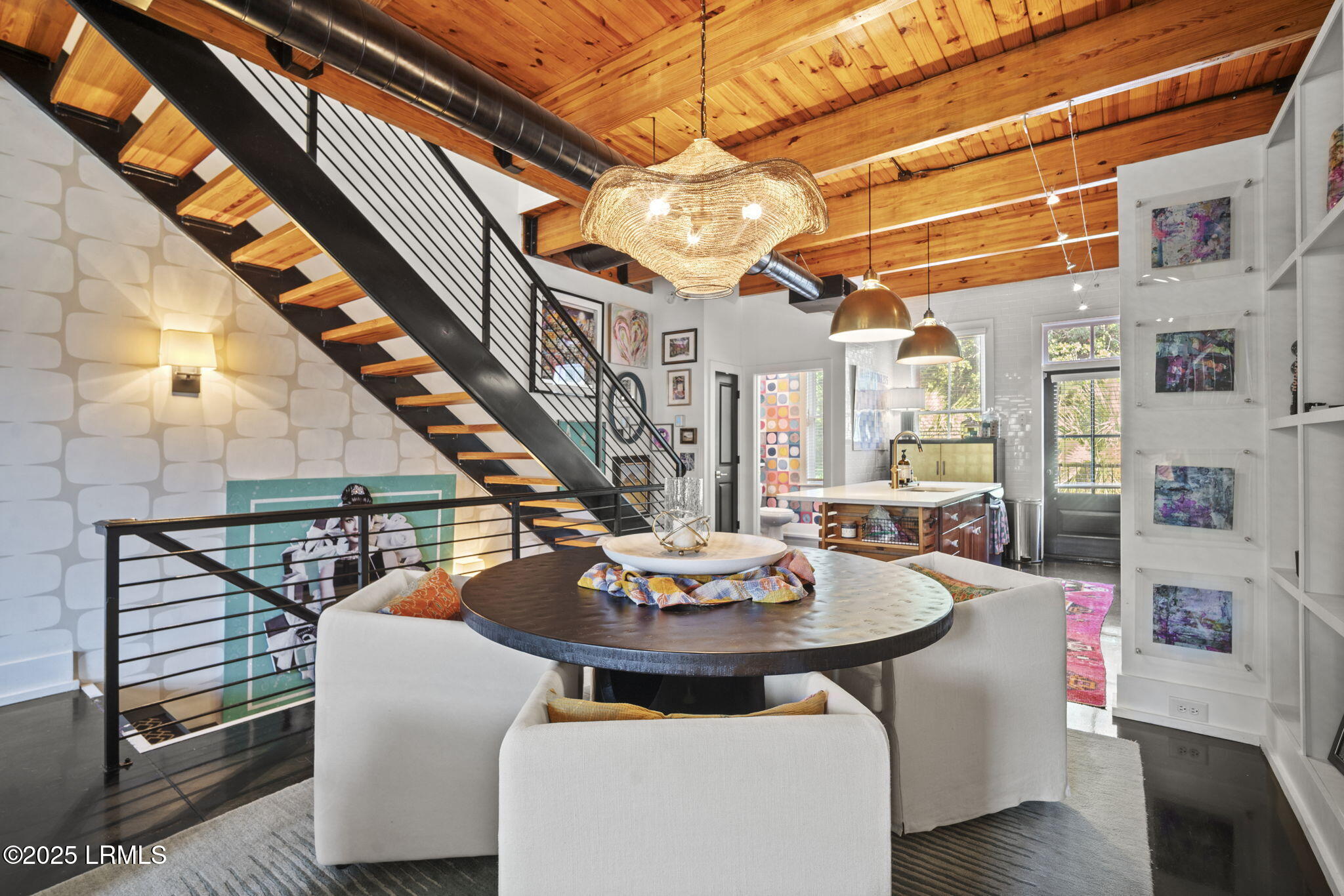 25 Market, Unit A Beaufort, SC 29906 - Photo 11 of 59 17-web-or-mls-DSC00084