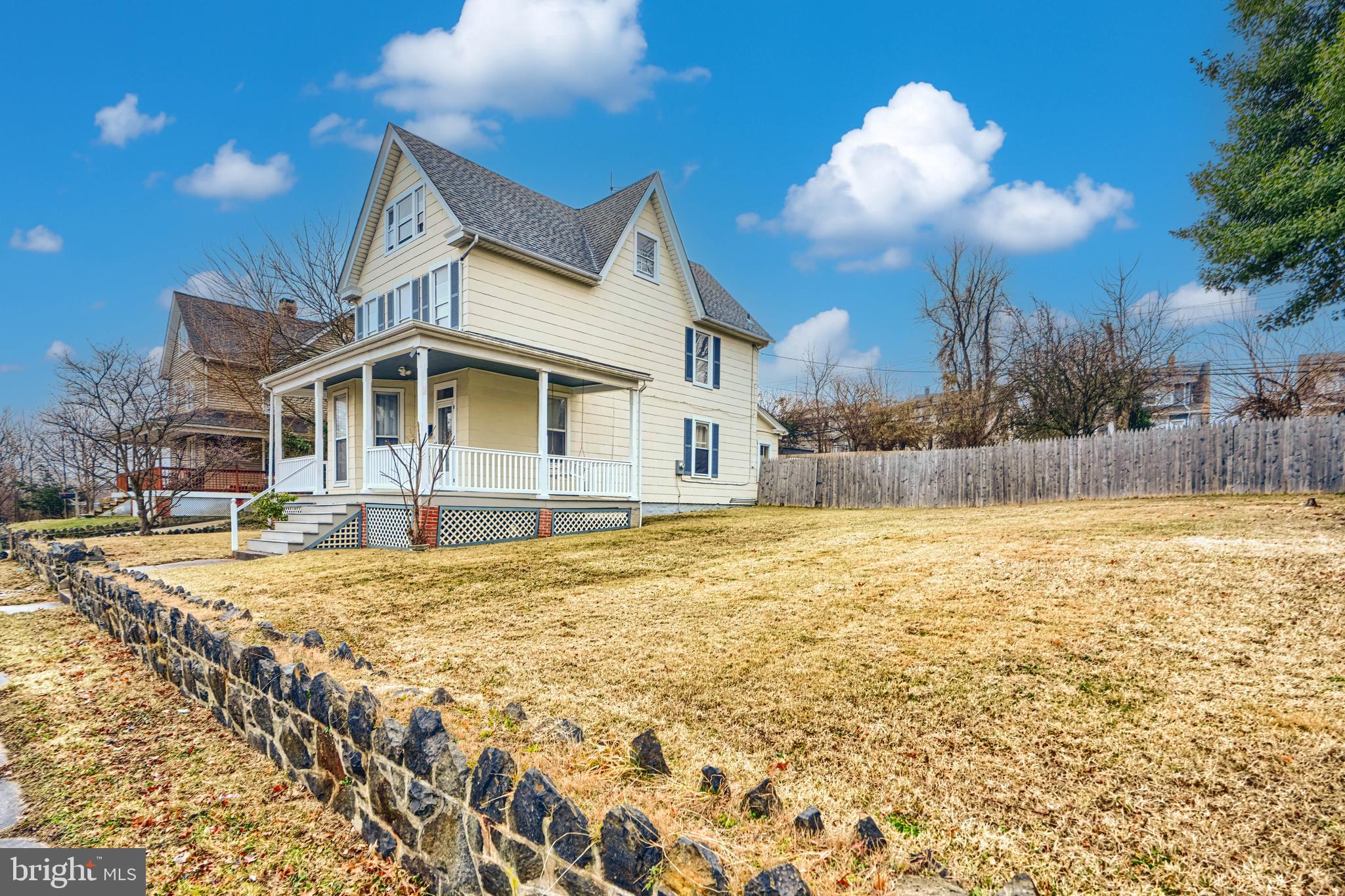 4309 Valley View Avenue Baltimore, MD 21206 - Photo 2 of 49