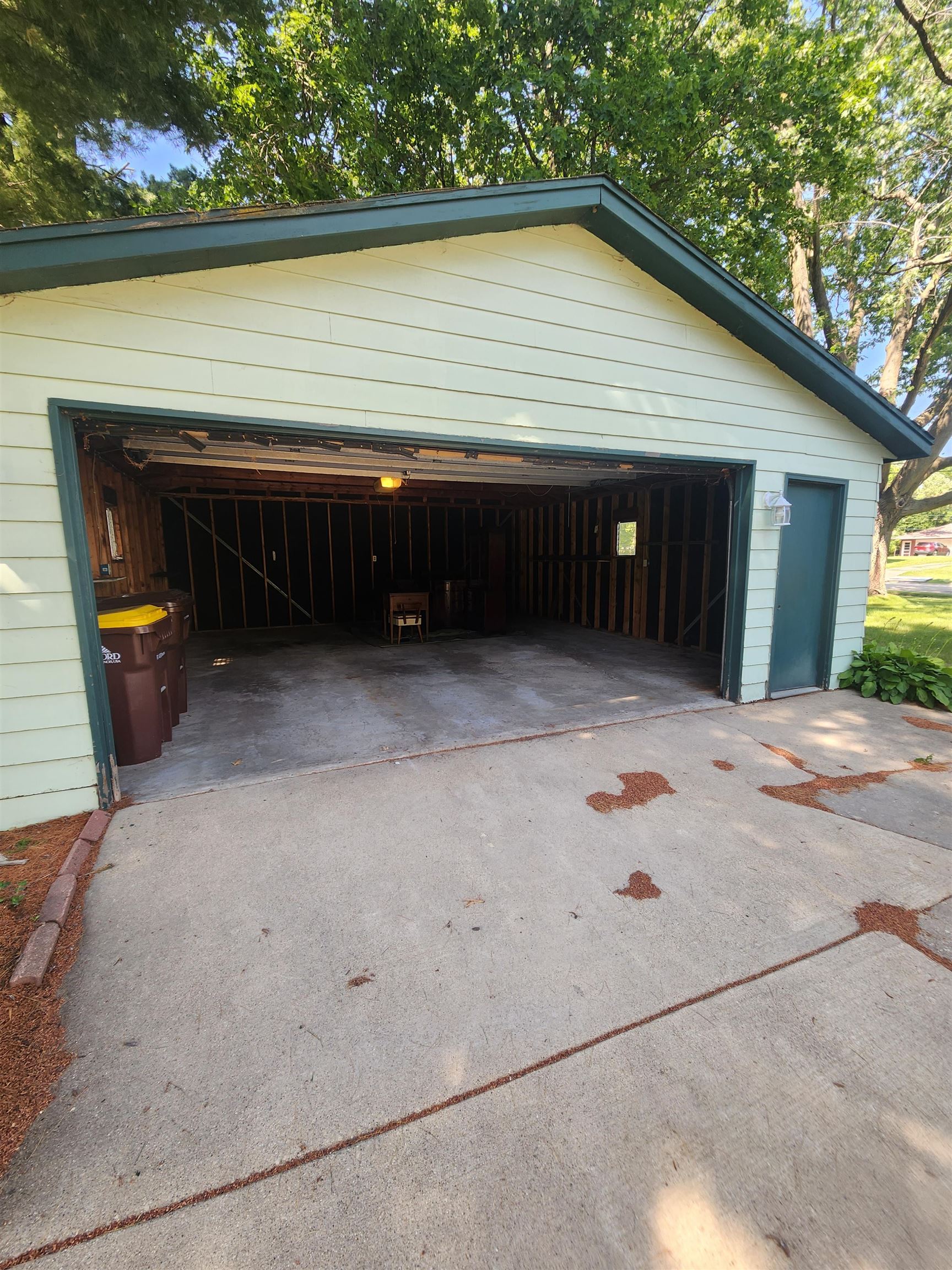 1003 Ogilby Road Rockford, IL 61102 - Photo 22 of 24 Gallery Image 22