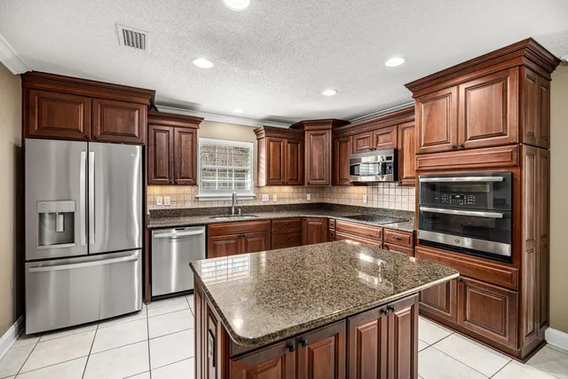 a view of a washer and dryer