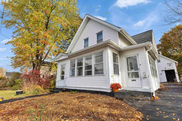 $460,000 | 15 Main Street, Allenstown, NH 03275
