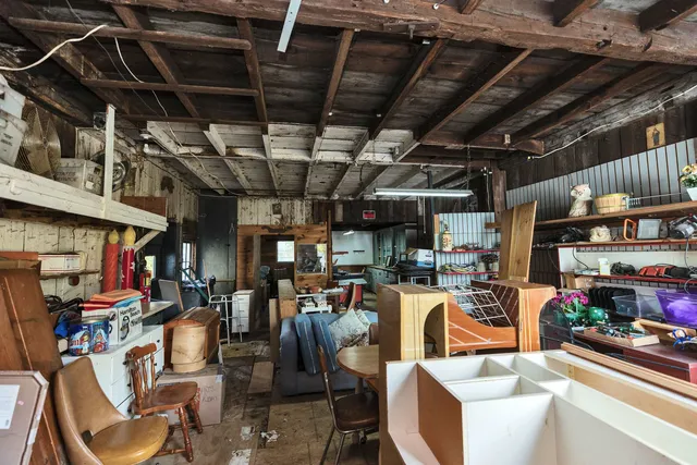 $460,000 | 15 Main Street, Allenstown, NH 03275