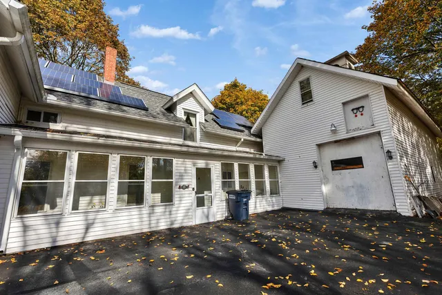 $460,000 | 15 Main Street, Allenstown, NH 03275