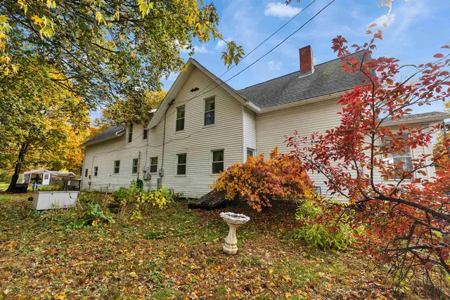 $460,000 | 15 Main Street, Allenstown, NH 03275