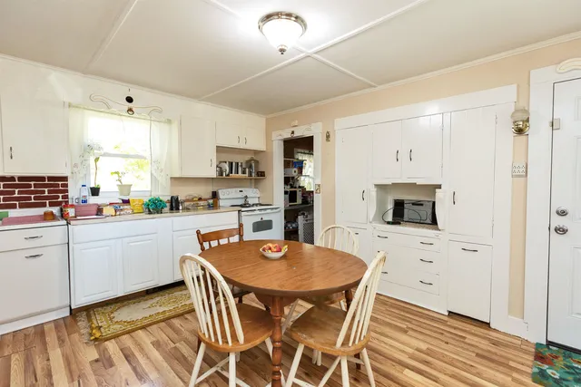 $460,000 | 15 Main Street, Allenstown, NH 03275