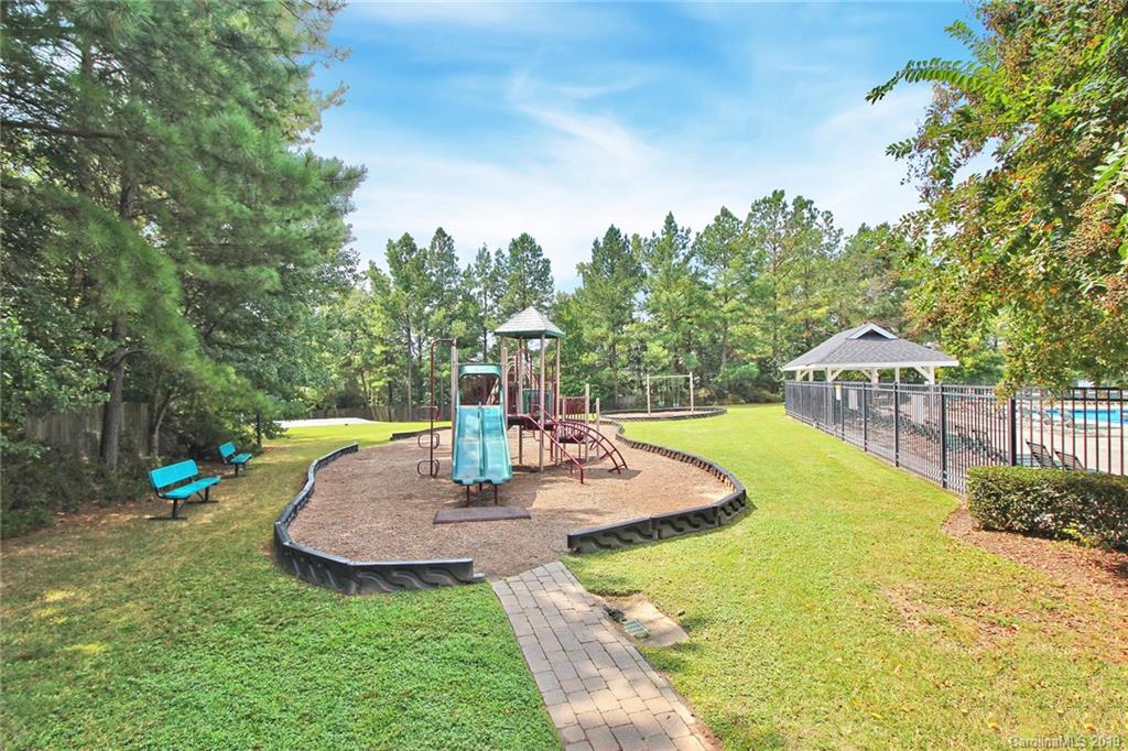 1722 Kashmir White Lane Fort Mill, SC 29708 - Photo 23 of 24 Gallery Image 23
