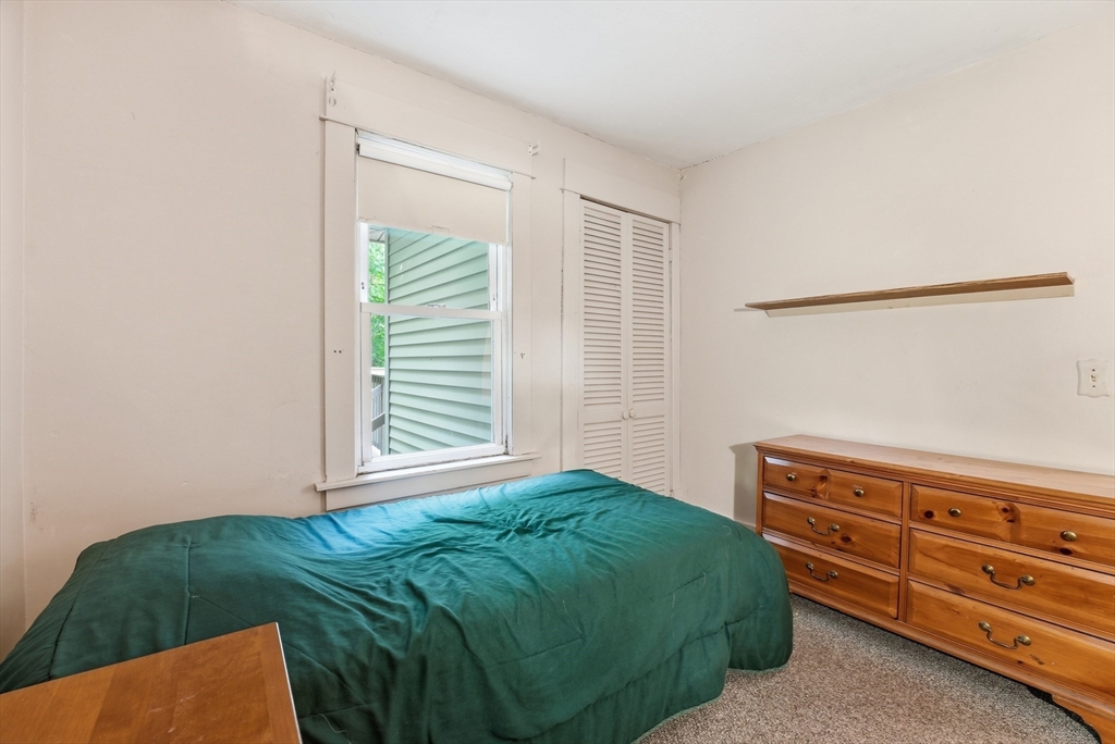 114 Field Street West Springfield, MA 01089 - Photo 18 of 41
