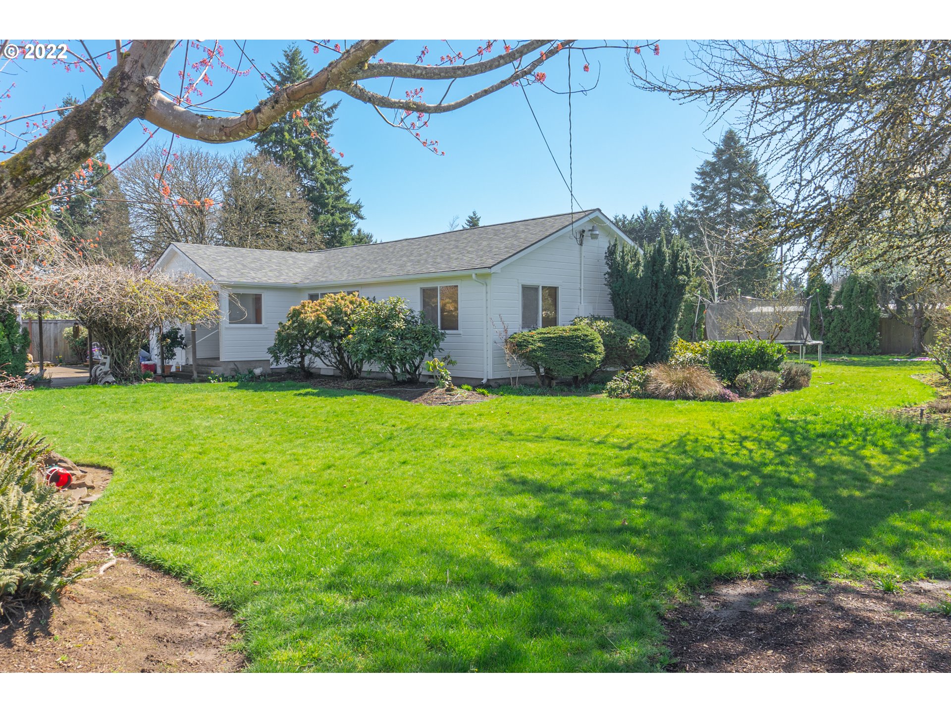 1819 Hayden Bridge Road Springfield, OR 97477 - Photo 4 of 32