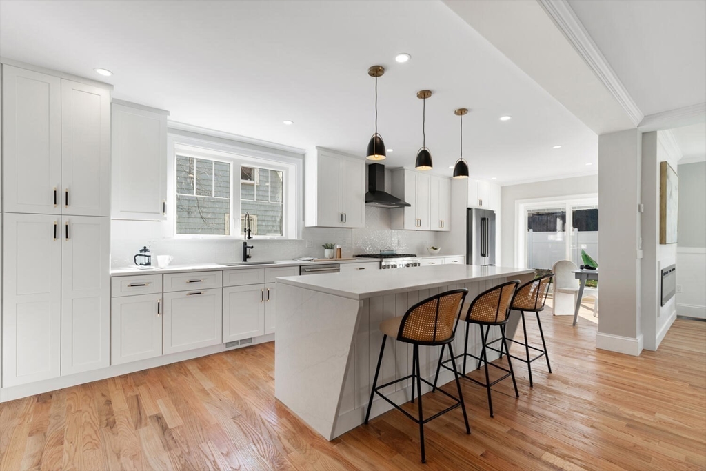 36 Oneida Road Winchester, MA 01890 - Photo 11 of 38