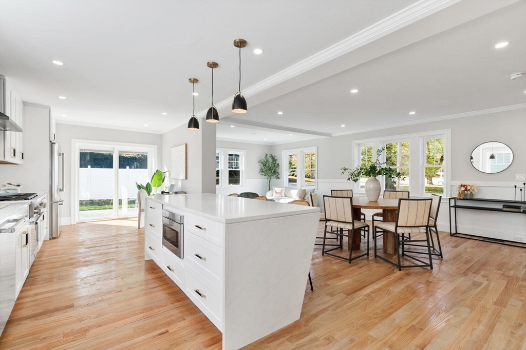 36 Oneida Road Winchester, MA 01890 - Photo 13 of 38