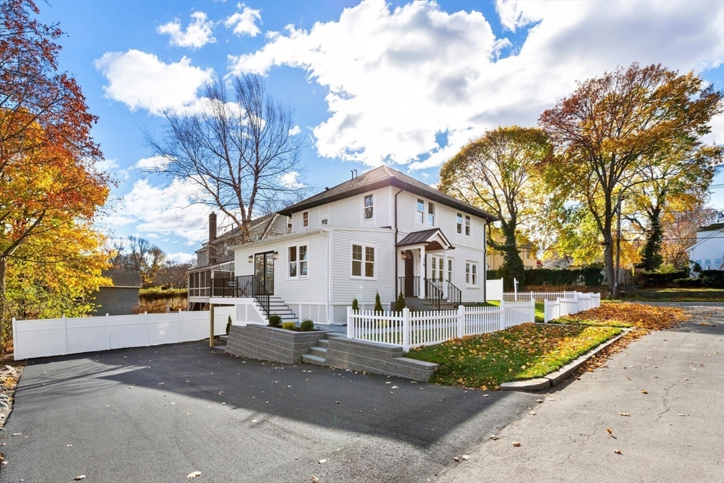 36 Oneida Road Winchester, MA 01890 - Photo 2 of 38