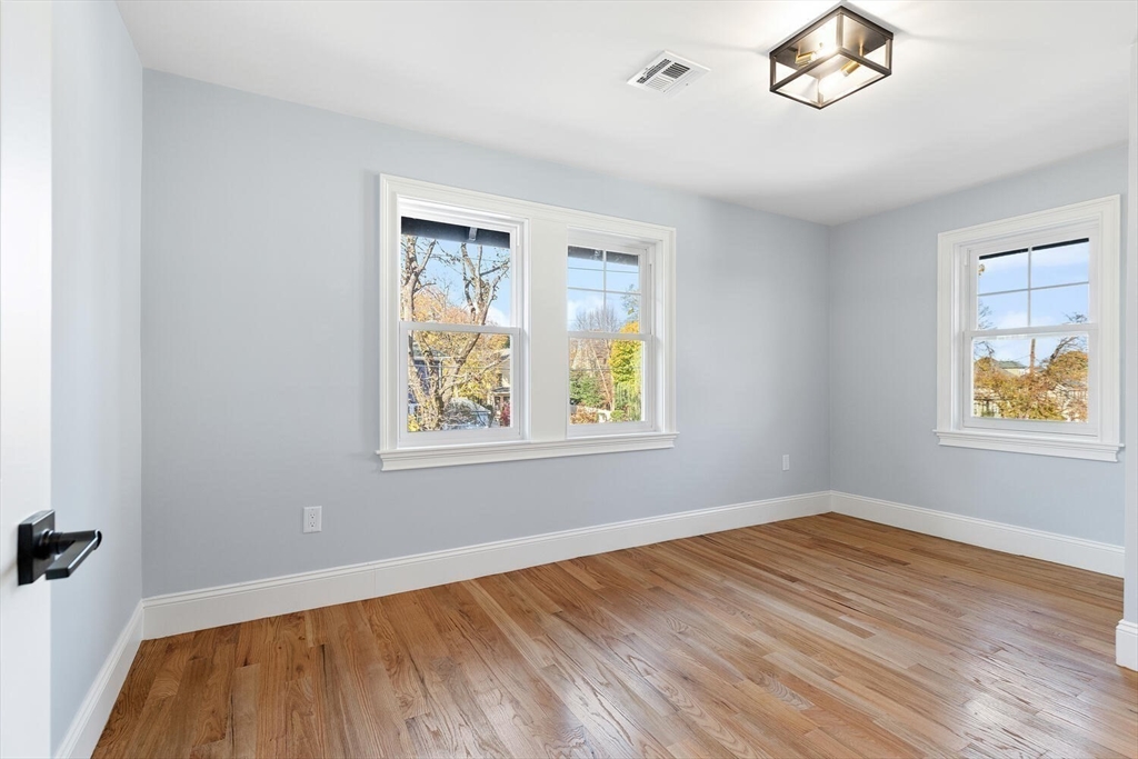 36 Oneida Road Winchester, MA 01890 - Photo 26 of 38