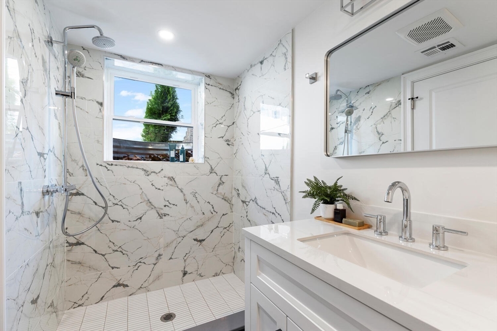 36 Oneida Road Winchester, MA 01890 - Photo 30 of 38