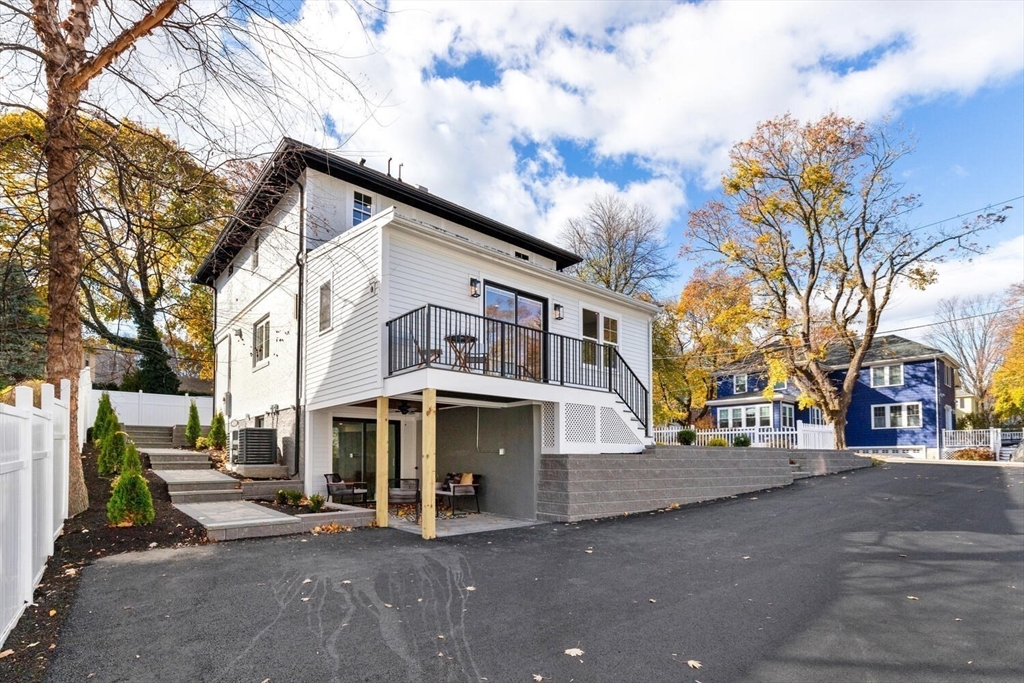 36 Oneida Road Winchester, MA 01890 - Photo 34 of 38