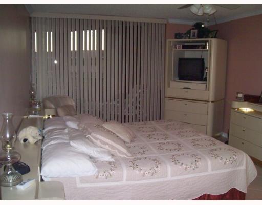 800 Jeffery Street, Unit 405 Boca Raton, FL 33487 - Photo 3 of 11 Additional Photo