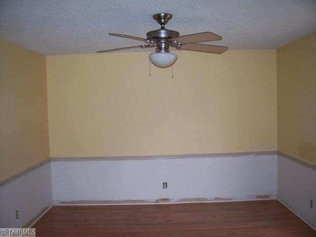 208 Epping Road Clemmons, NC 27012 - Photo 8 of 9 Dining Room.
