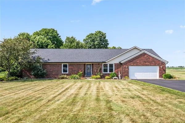 $364,900 | 14991 Charm Hill Drive, Sidney, OH 45365
