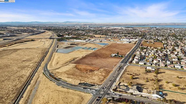 $595,000 | Empire Avenue, Oakley, CA 94561