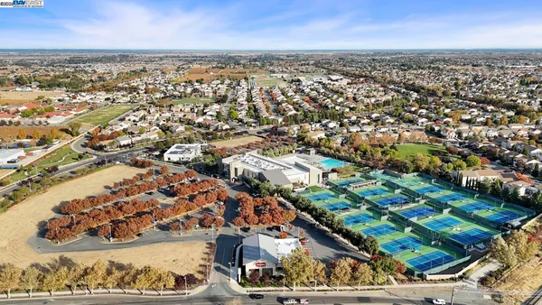 $499,000 | Empire Avenue, Oakley, CA 94561