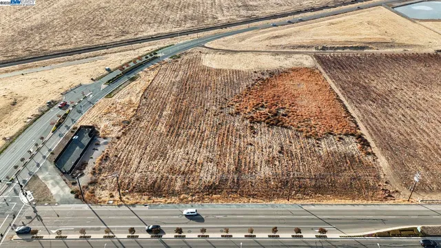 a view of sky from a window