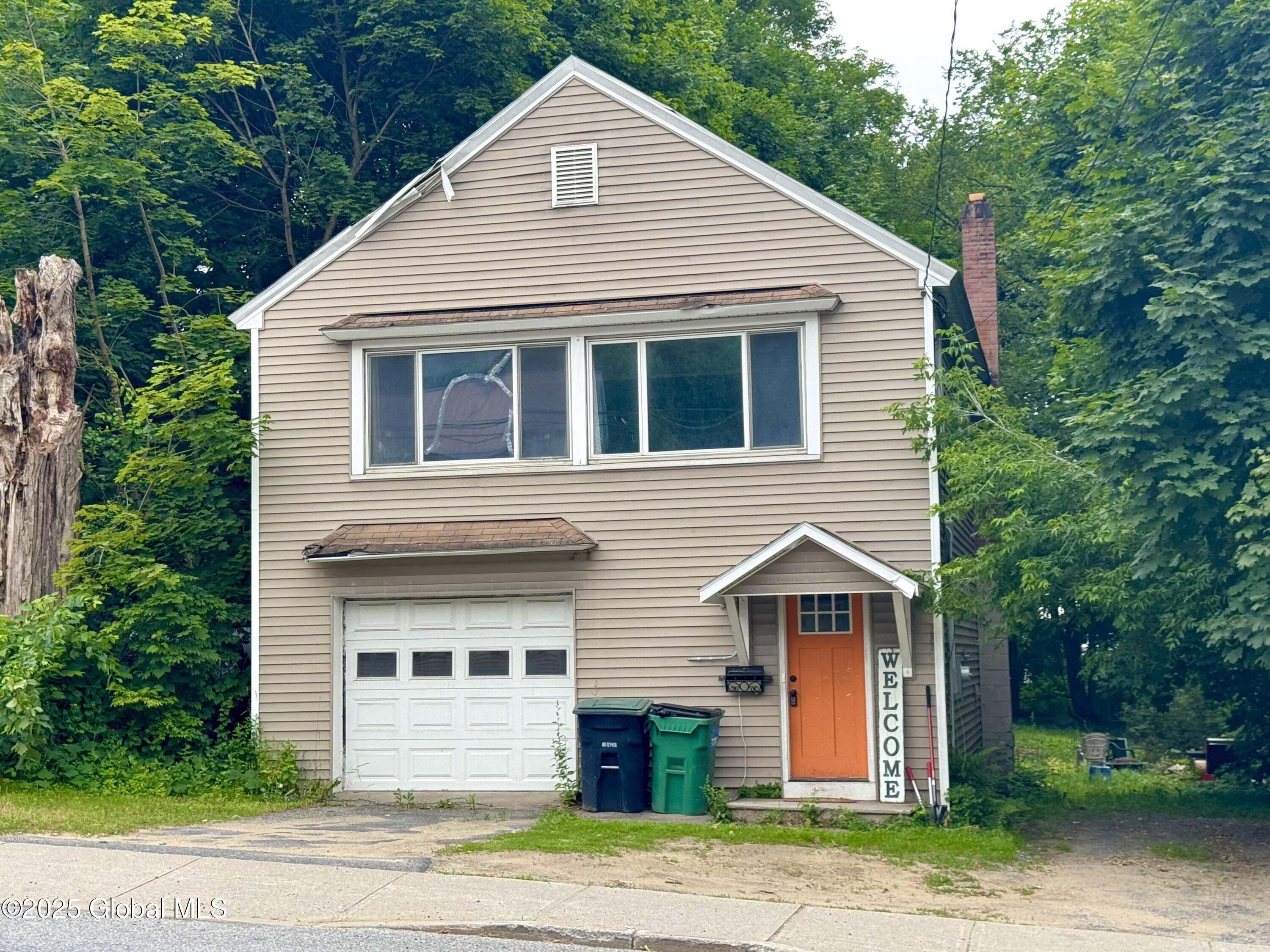 314 Main Street Corinth, NY 12822 - Photo 1 of 18 IMG_3078