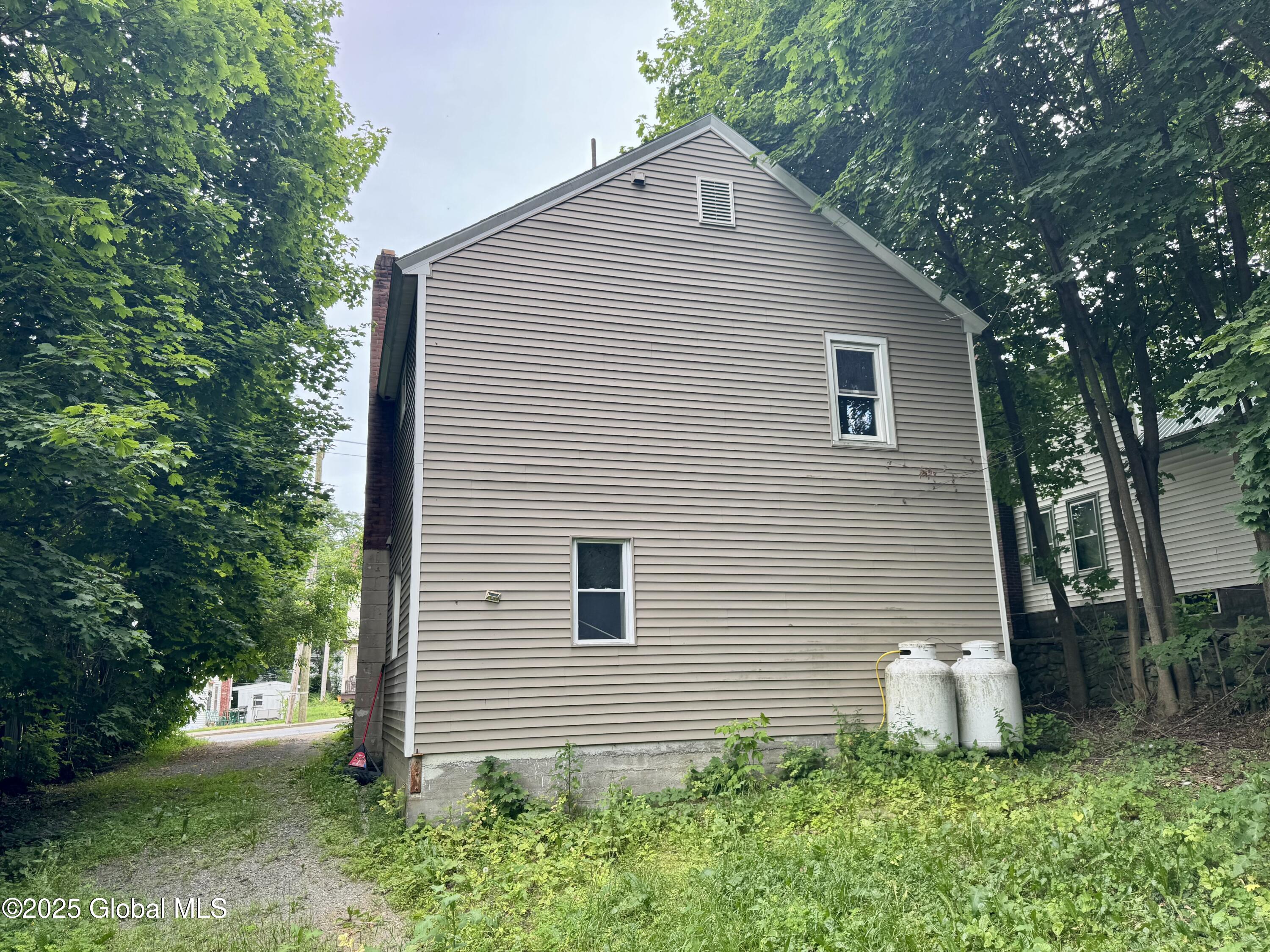 314 Main Street Corinth, NY 12822 - Photo 2 of 18 IMG_3075