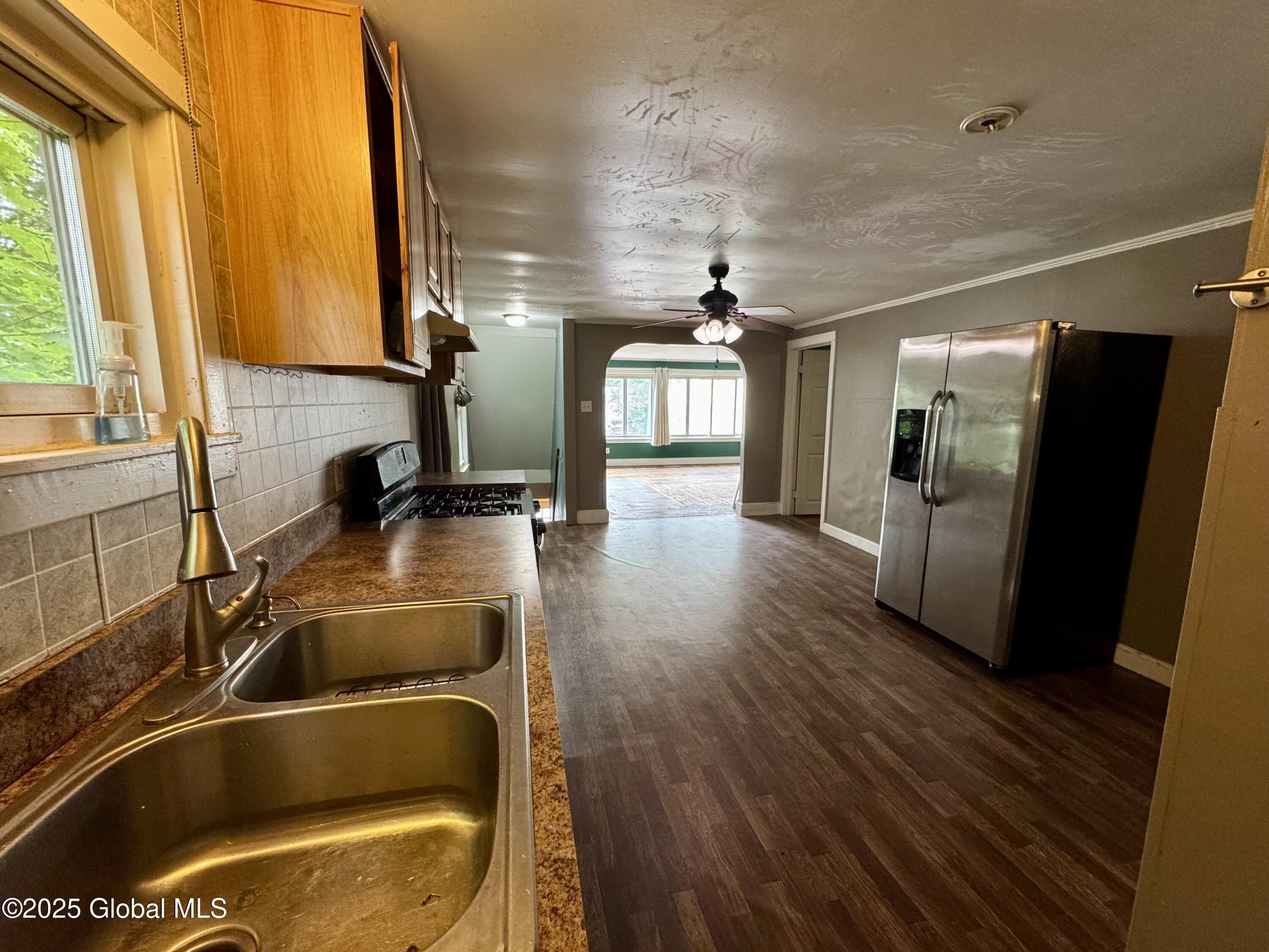 314 Main Street Corinth, NY 12822 - Photo 10 of 18 IMG_3050