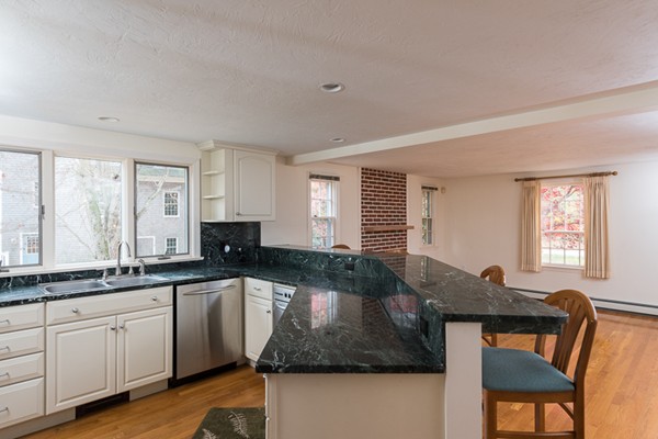 643 First Parish Road Scituate, MA 02066 - Photo 3 of 10 Gallery Image 3