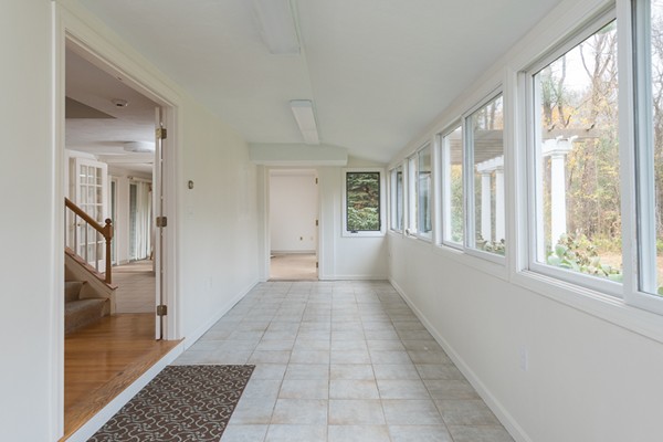 643 First Parish Road Scituate, MA 02066 - Photo 6 of 10 Gallery Image 6