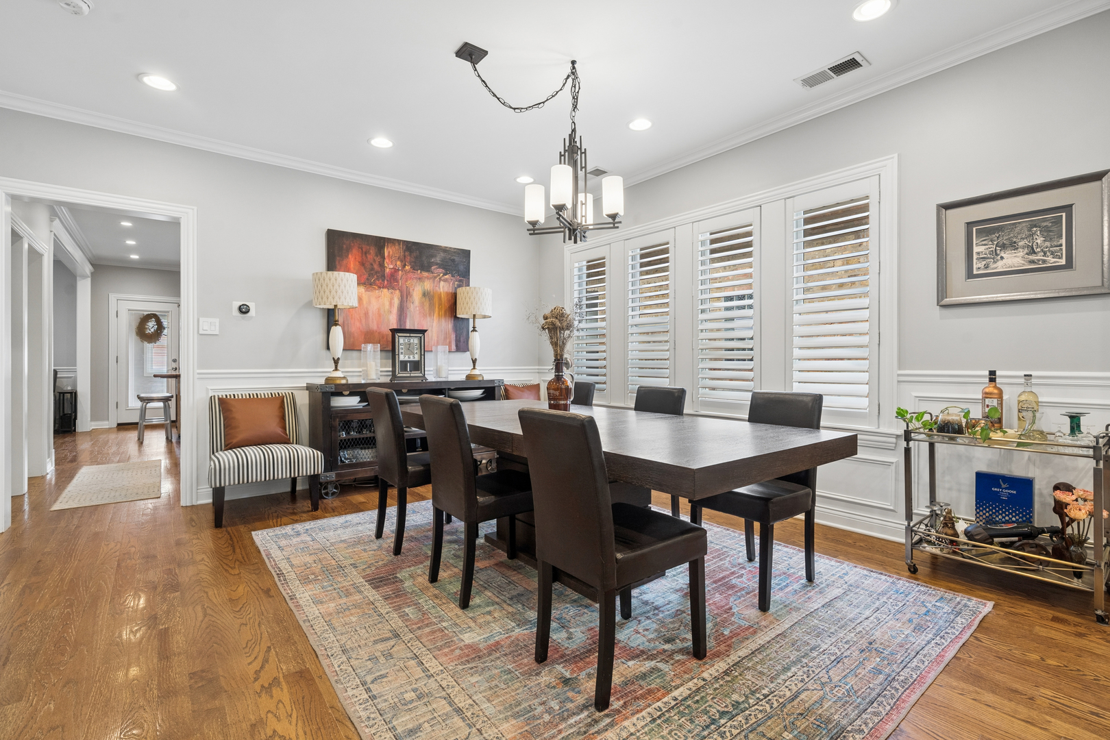 5305 West Addison Street Chicago, IL 60641 - Photo 4 of 41