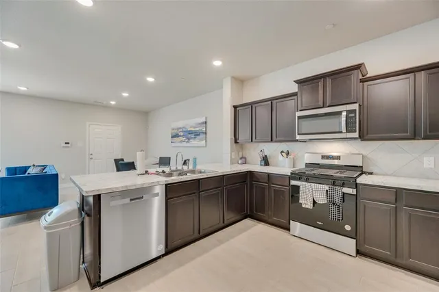 $2,725 | 3028 Willow Wood Court, Crandall, TX 75114