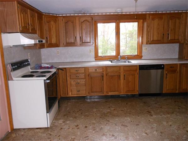 85 Bridle Road Bridgewater, MA 02324 - Photo 12 of 16 Gallery Image 12