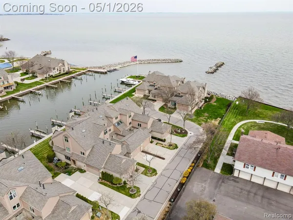 $634,800 | 26230 Harbour Pointe Drive South, Unit 44, Harrison Township, MI 48045
