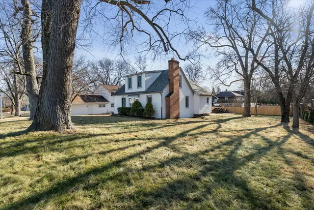 $290,000 | 318 East Liberty Street, Wauconda, IL 60084