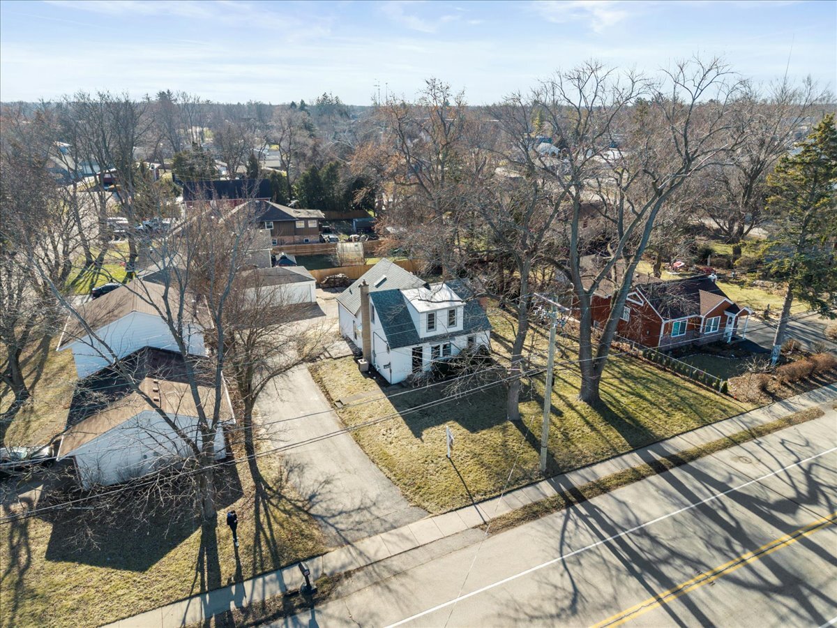 318 East Liberty Street Wauconda, IL 60084 - Photo 26 of 30 a view of a city