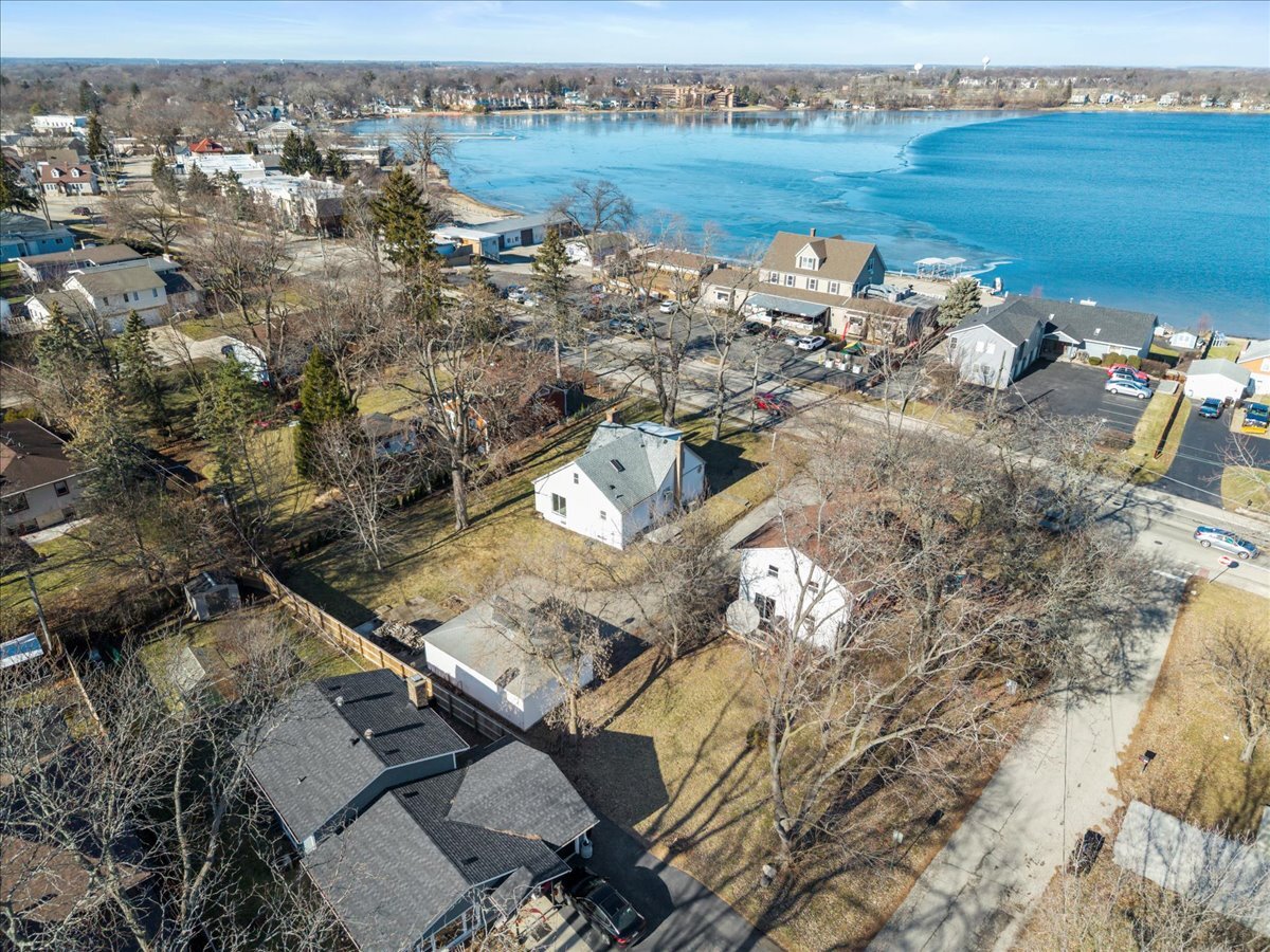 318 East Liberty Street Wauconda, IL 60084 - Photo 29 of 30 an aerial view of a house with outdoor space