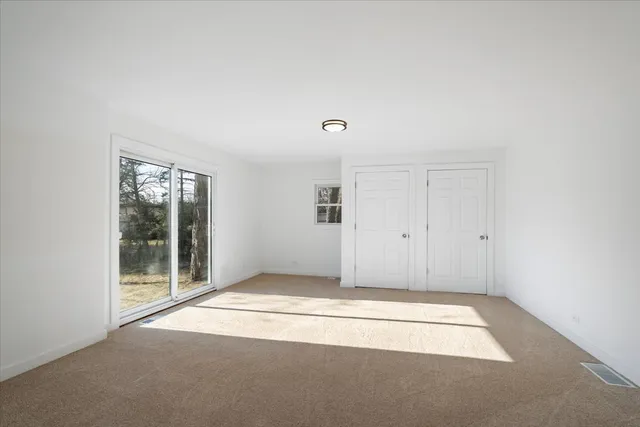 $290,000 | 318 East Liberty Street, Wauconda, IL 60084