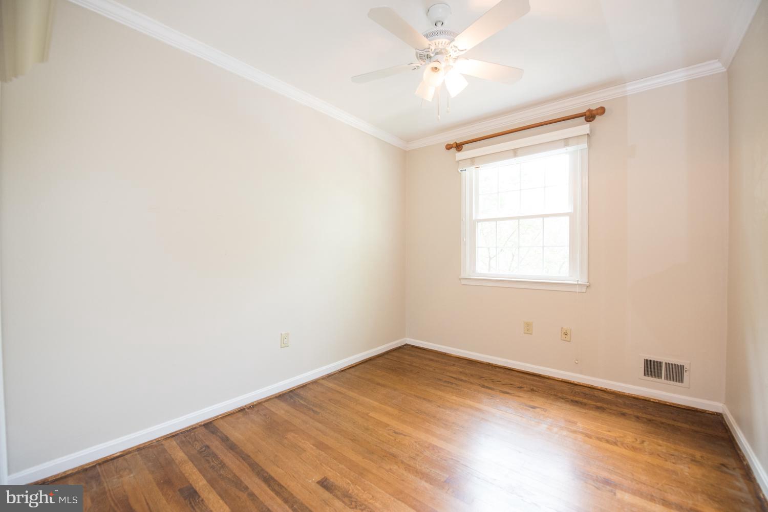 10943 Amherst Avenue Silver Spring, MD 20902 - Photo 15 of 25 9 x 10.5 upper level bedroom 3