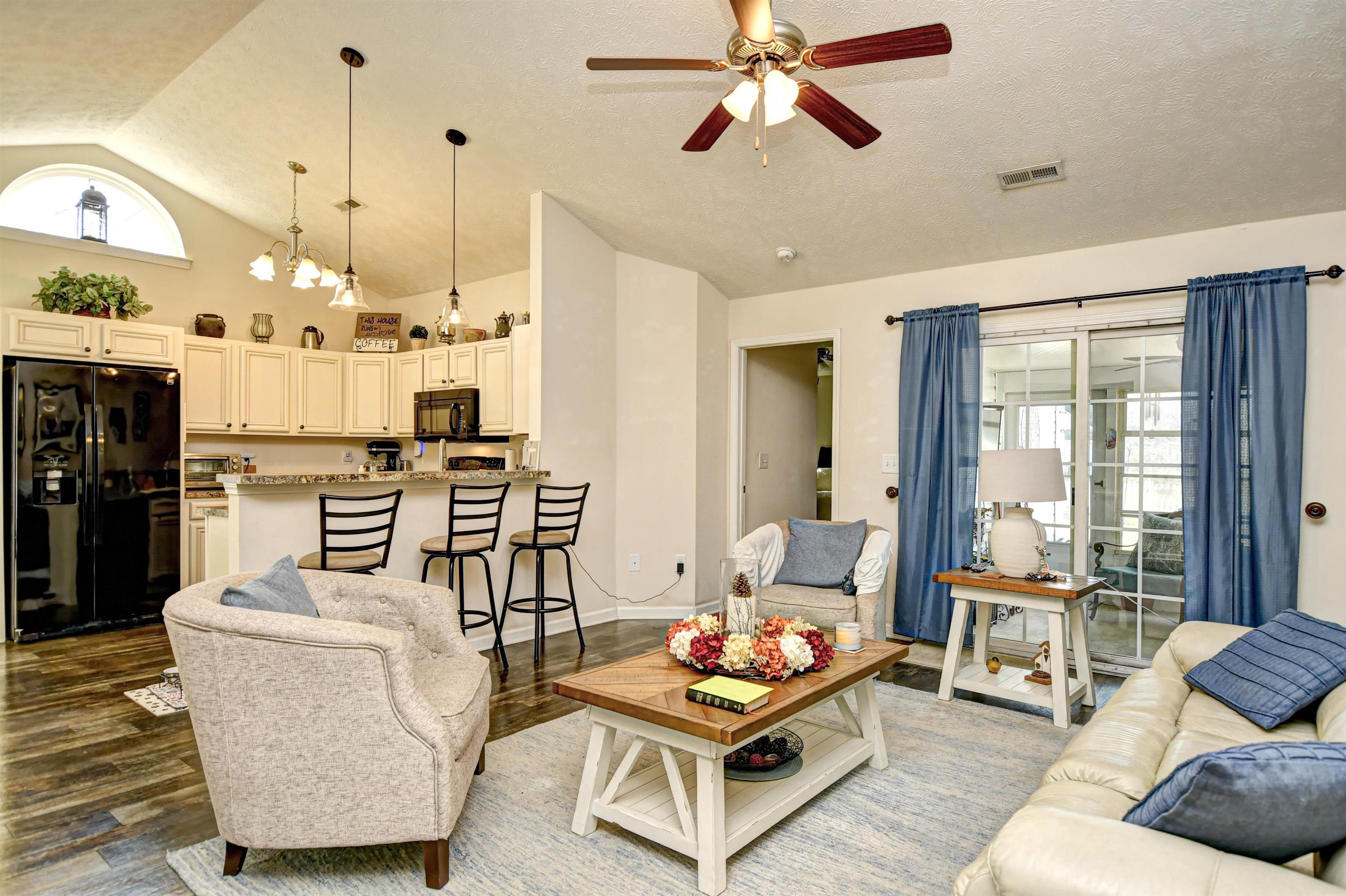 240 Foxpath Loop Myrtle Beach, SC 29588 - Photo 5 of 37