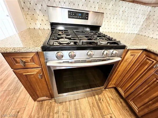 $2,500 | 6446 Meadowlark Lane, Las Vegas, NV 89103
