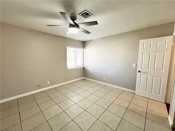 $2,500 | 6446 Meadowlark Lane, Las Vegas, NV 89103