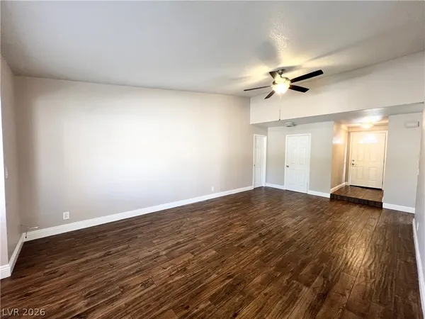 $2,500 | 6446 Meadowlark Lane, Las Vegas, NV 89103