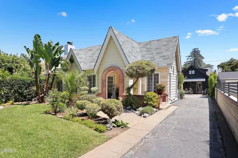 $1,299,000 | 2120-2122 Navarro Avenue, Altadena, CA 91001