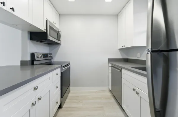 $2,200 | 11477 Northwest 39th Court, Unit 203, Coral Springs, FL 33065