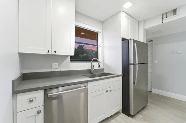 $2,200 | 11477 Northwest 39th Court, Unit 203, Coral Springs, FL 33065