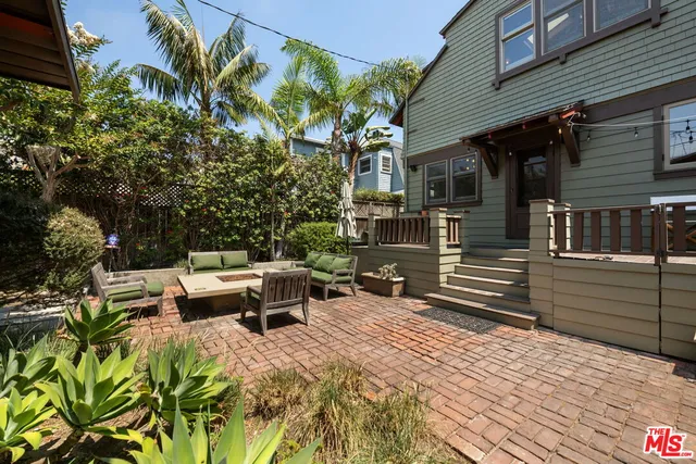 $3,695,000 | 21 Park Avenue, Venice, CA 90291